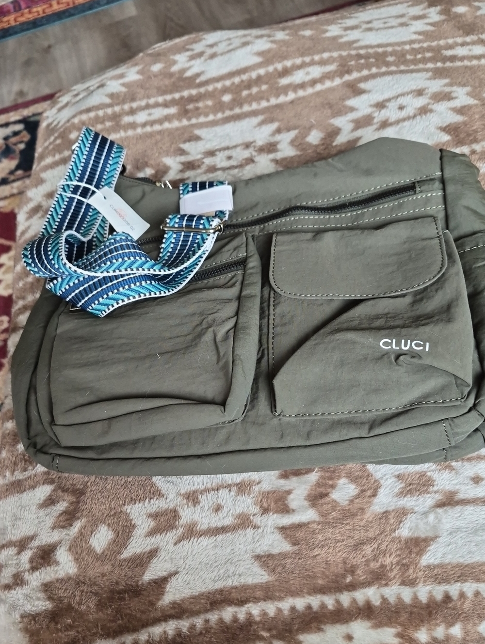 CLUCI Olive Green Crossbody Bag with Patterned Strap